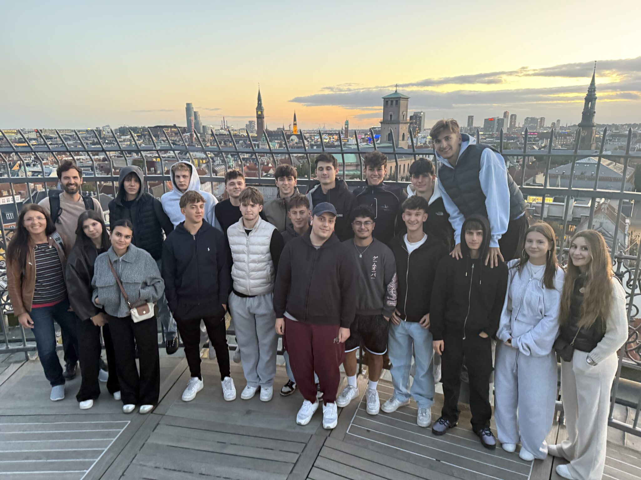 20250922_173135757_iOS - HTL Bau Informatik Design